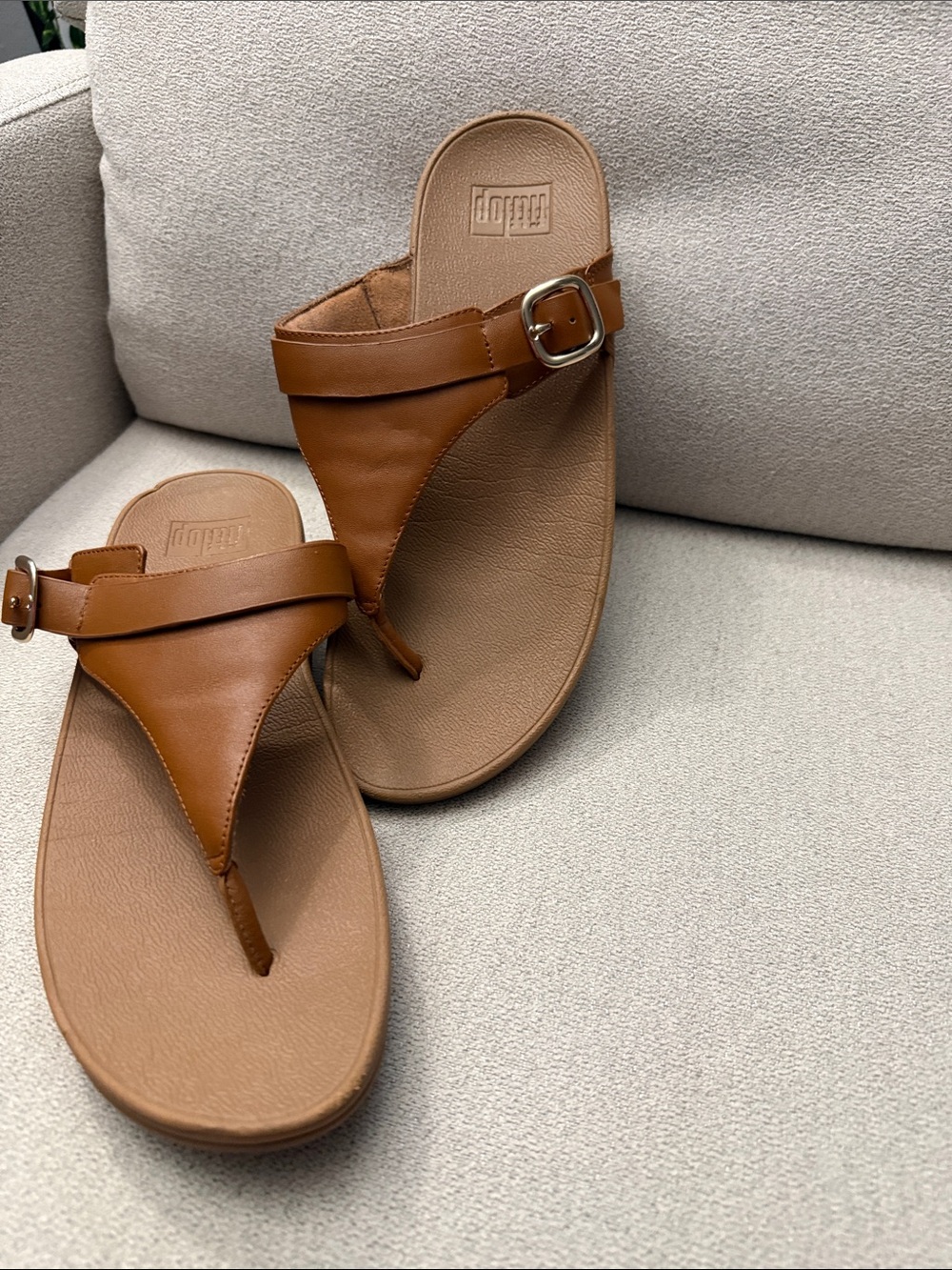 FitFlop Tan T-Strap Buckle Sandals